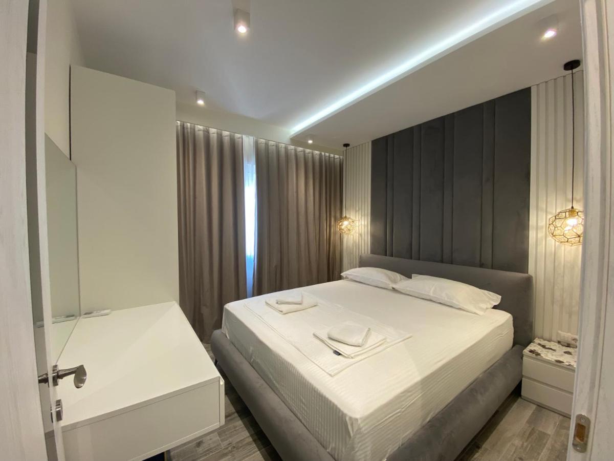 شقة Luxury Seaview Vlora Flat Free Parking المظهر الخارجي الصورة