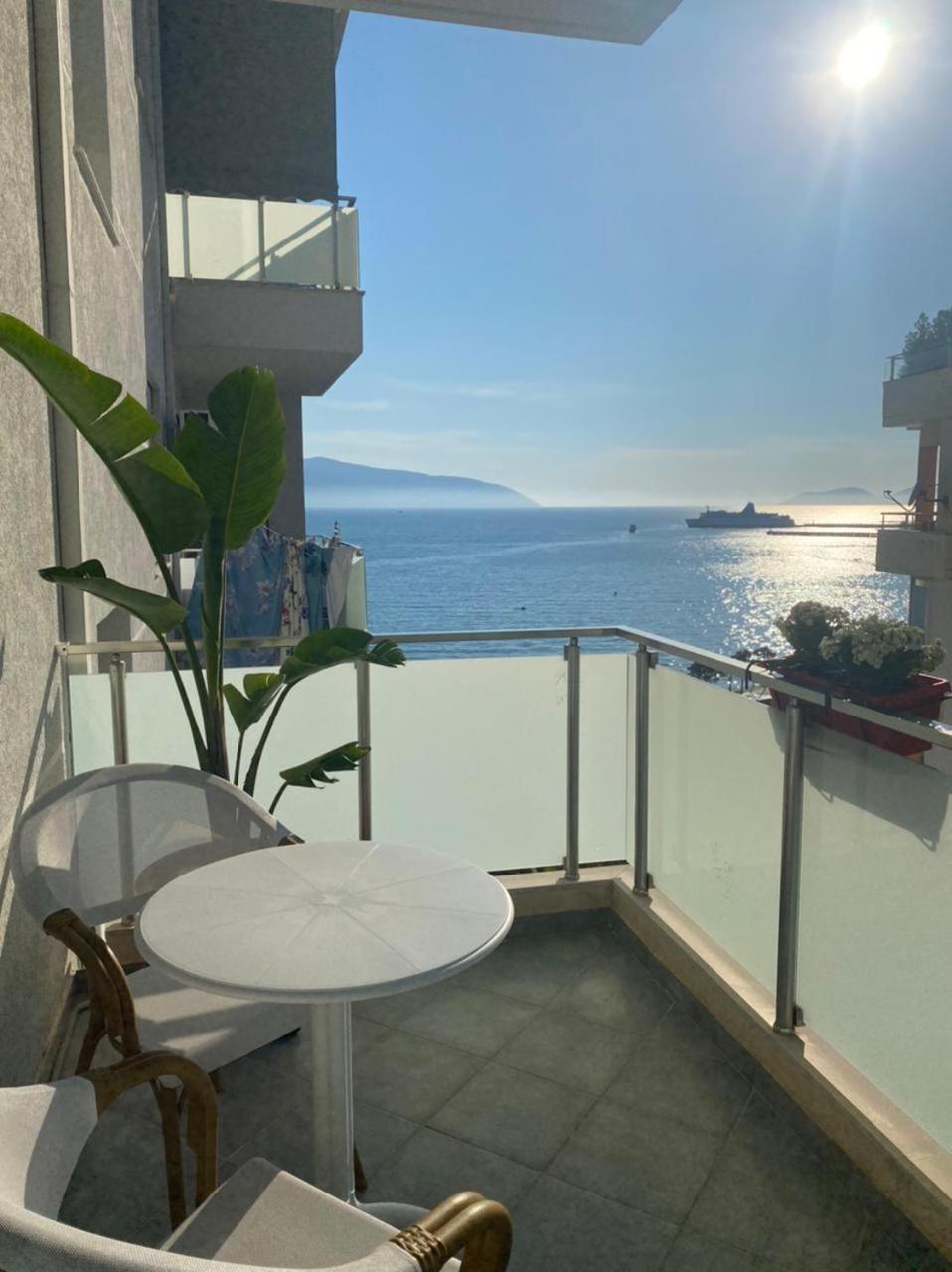 شقة Luxury Seaview Vlora Flat Free Parking الغرفة الصورة